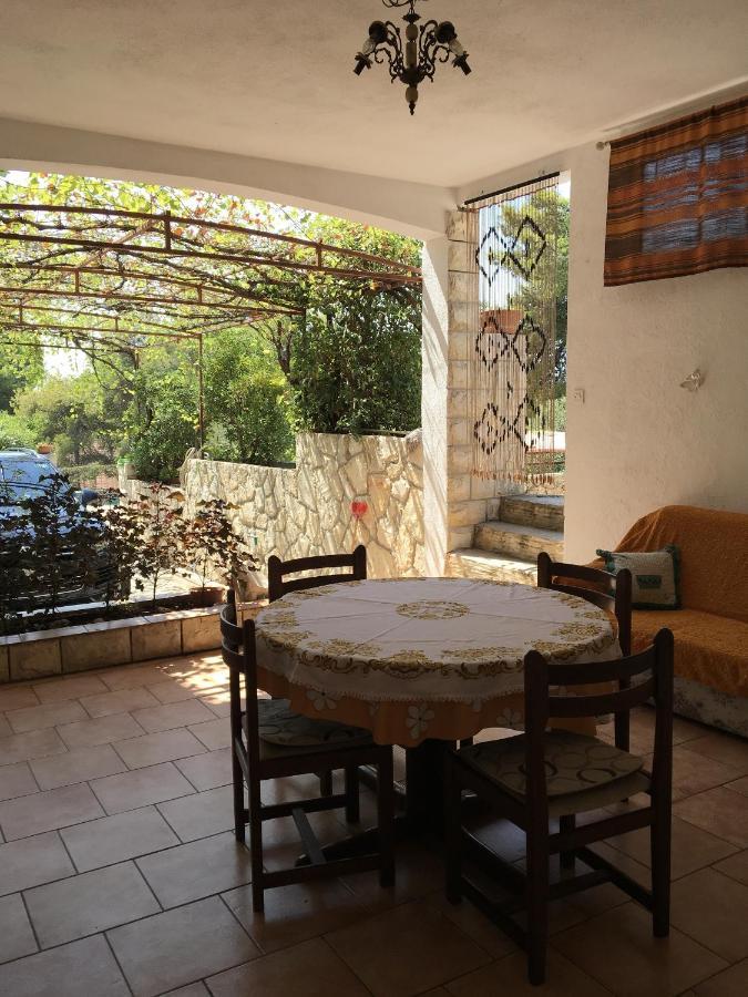 Apartments With A Parking Space Ivan Dolac, Hvar - 15784 Exterior foto
