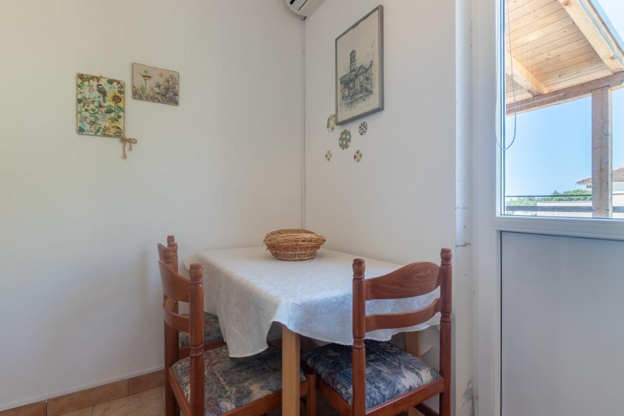 Apartments With A Parking Space Ivan Dolac, Hvar - 15784 Exterior foto